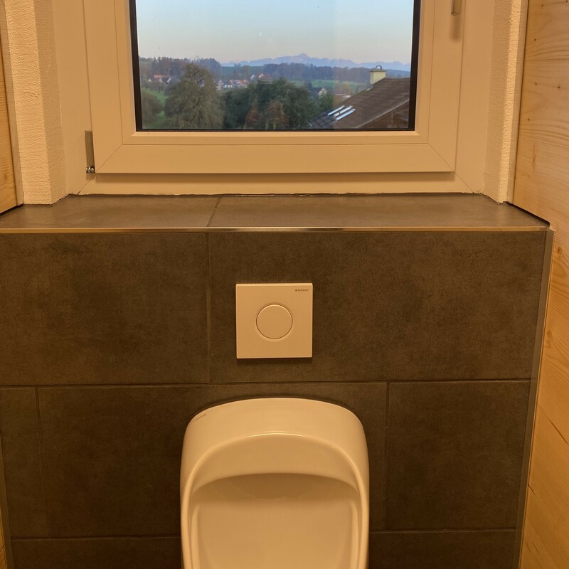 Pissoir mit Säntisblick